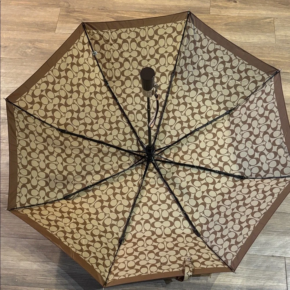 Coach Automatic Signature Brown and Tan Umbrella - Picture 4 of 4